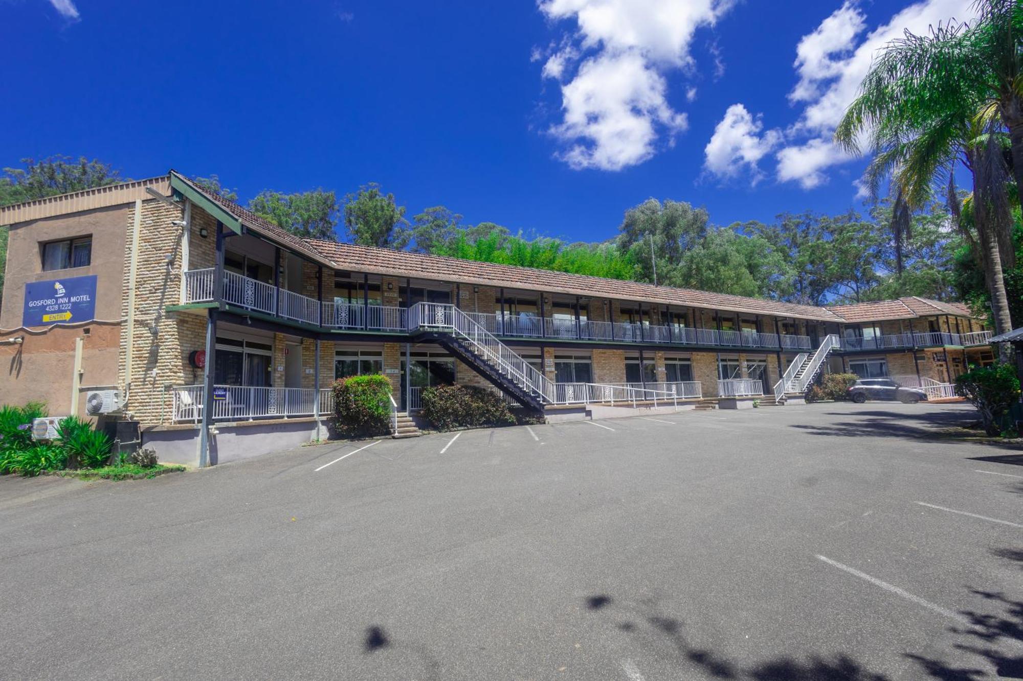 Gosford Inn Motel Экстерьер фото