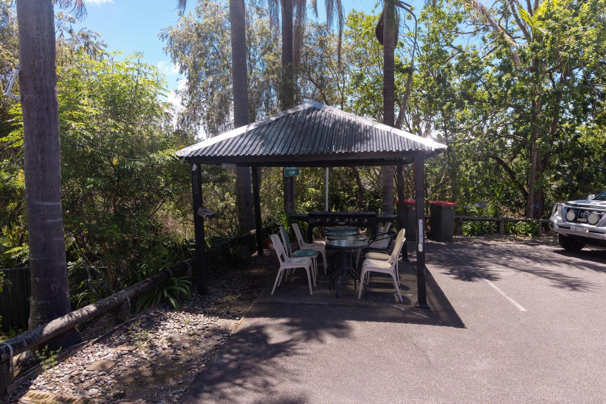 Gosford Inn Motel Экстерьер фото