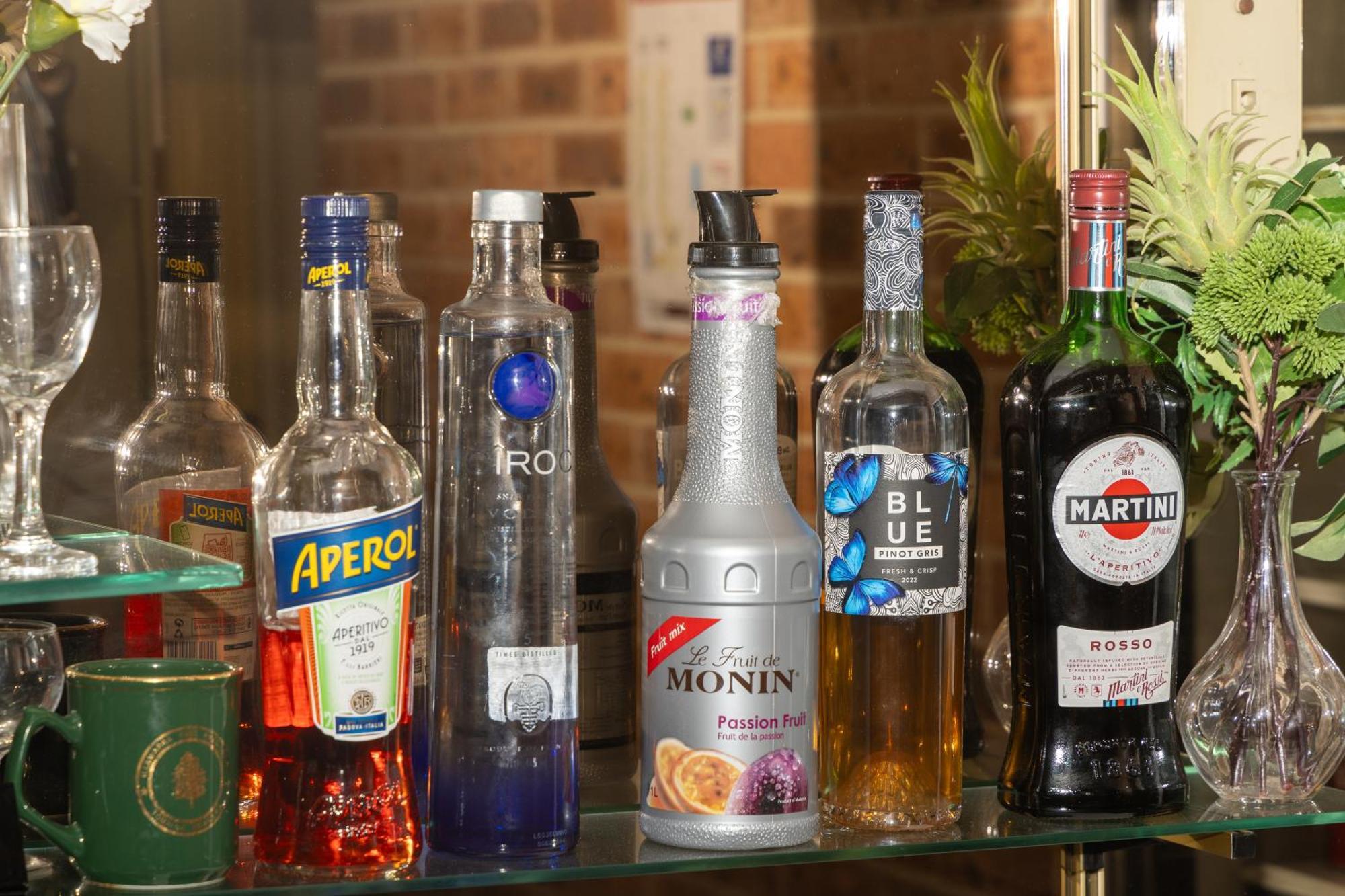 Gosford Inn Motel Экстерьер фото