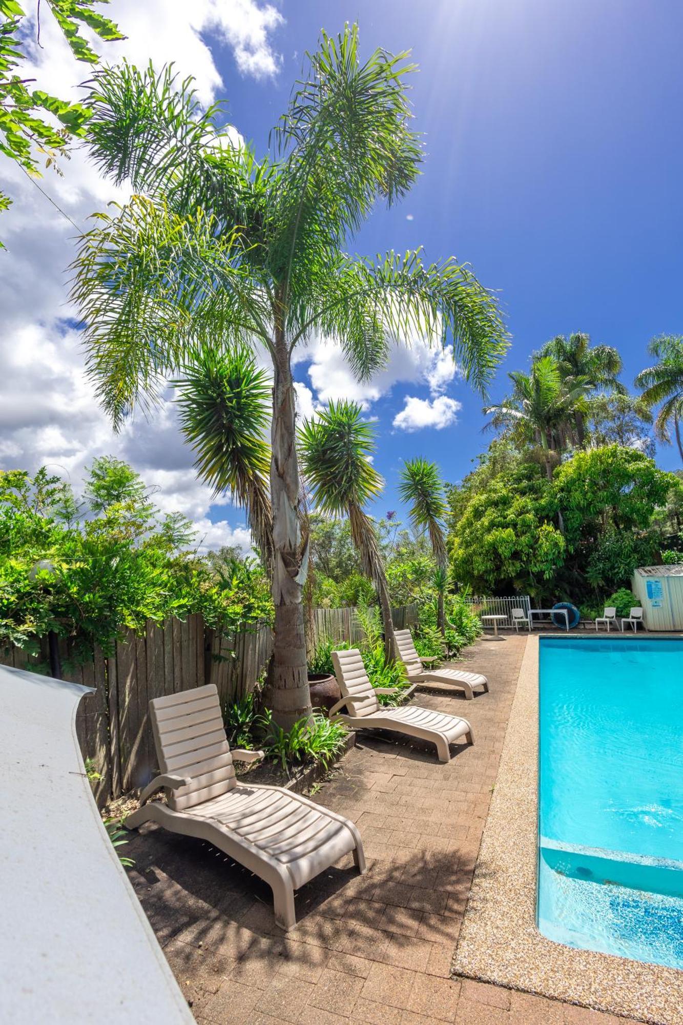 Gosford Inn Motel Экстерьер фото