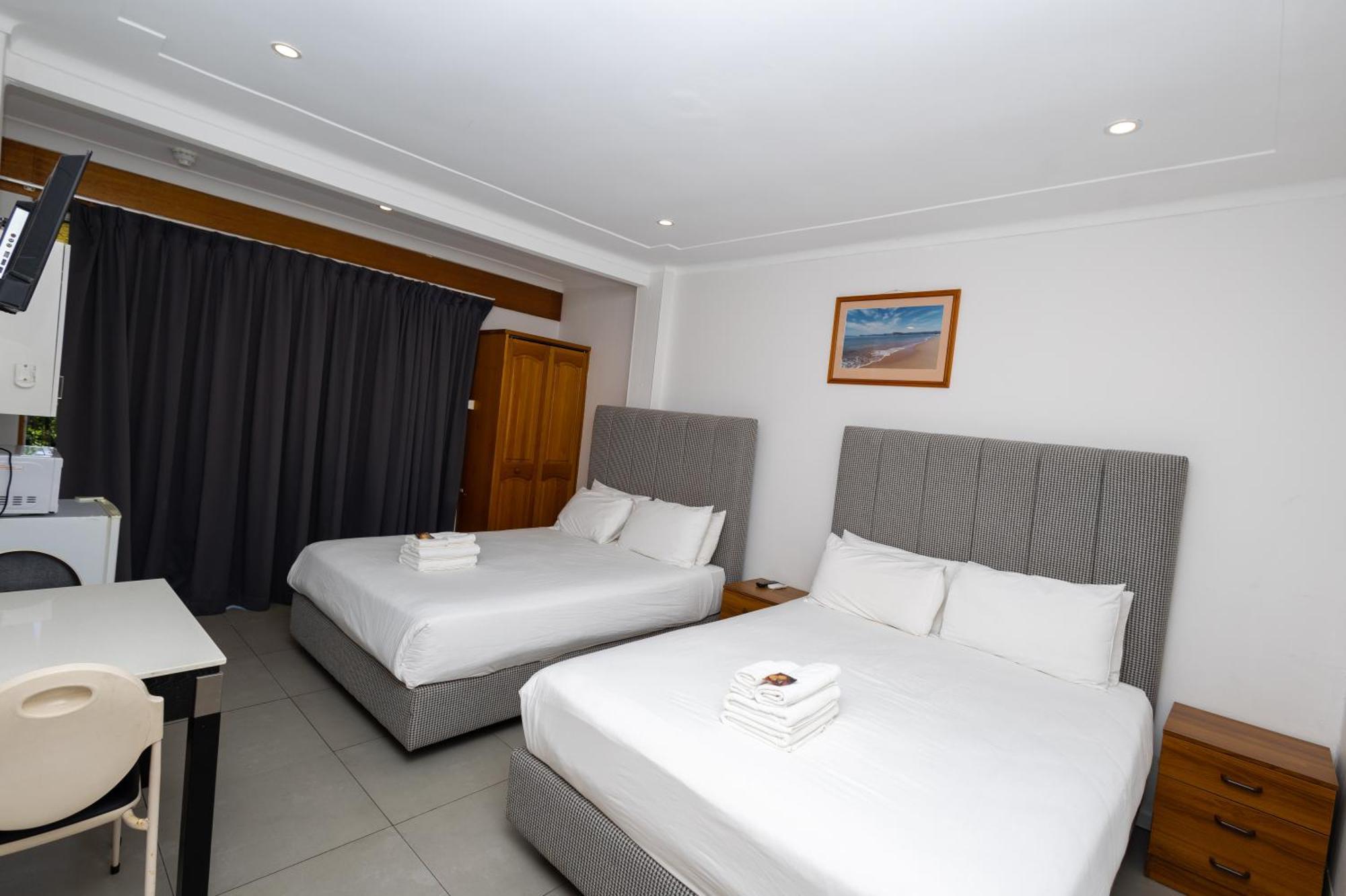 Gosford Inn Motel Экстерьер фото