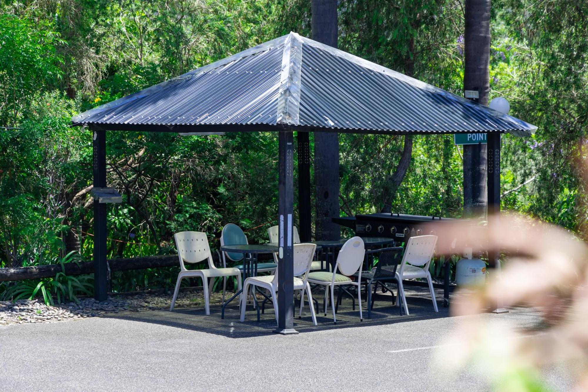 Gosford Inn Motel Экстерьер фото