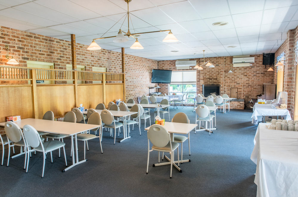 Gosford Inn Motel Экстерьер фото